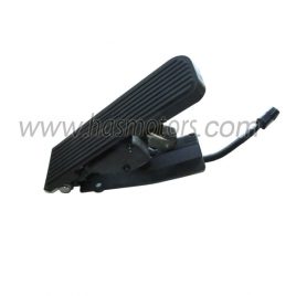 DEUTZ BFM1013/ 2012/ 1015 Accelerator pedal OEM NO: 04406063